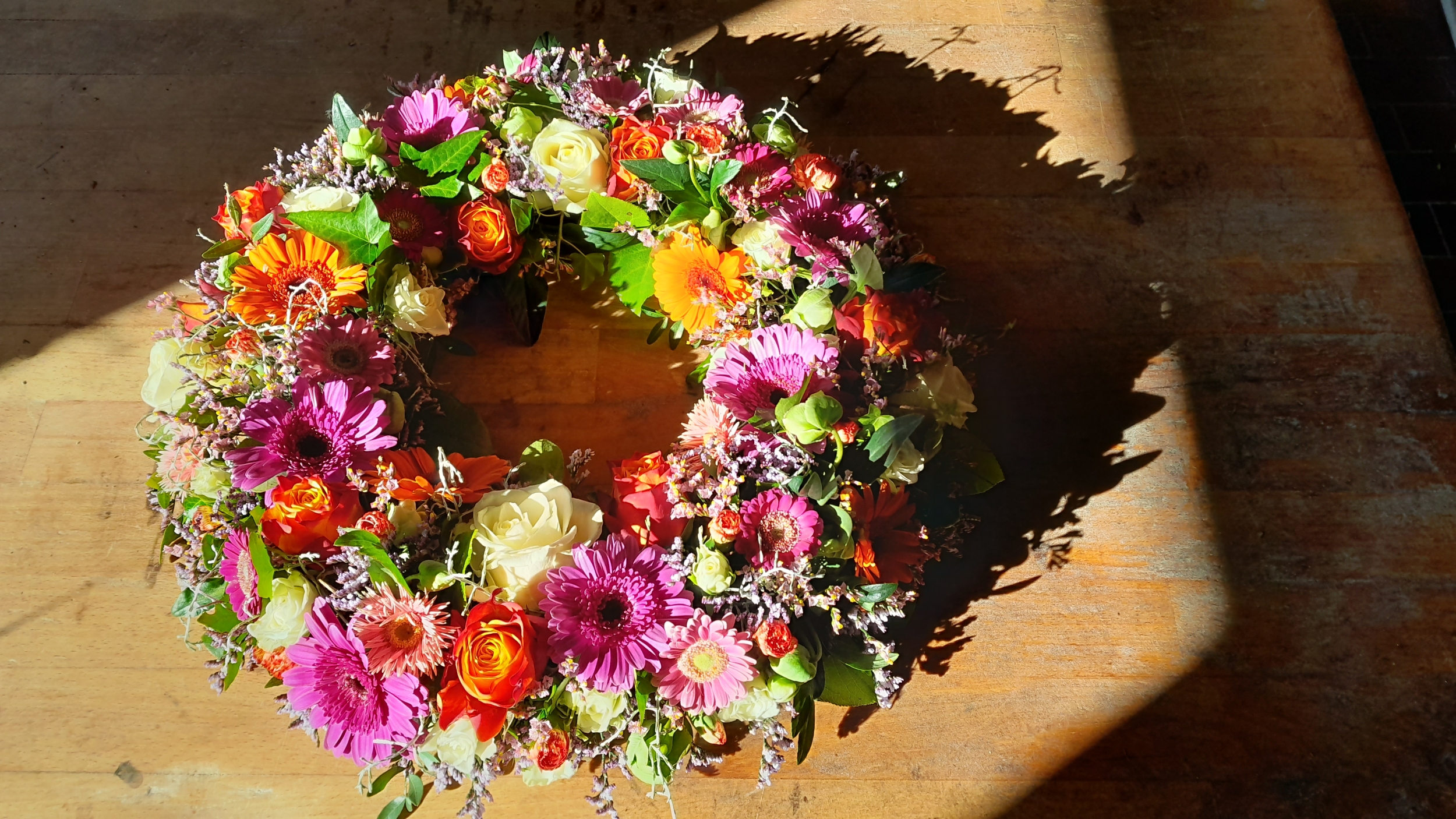 Krans af blomster fra blomsterhandler nær Viborg